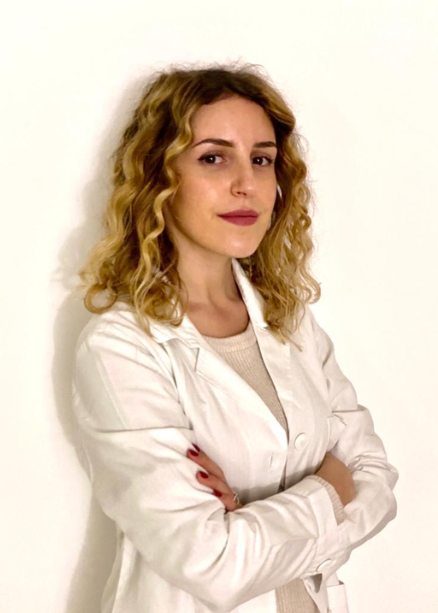 Dr Alessandra Lopez 