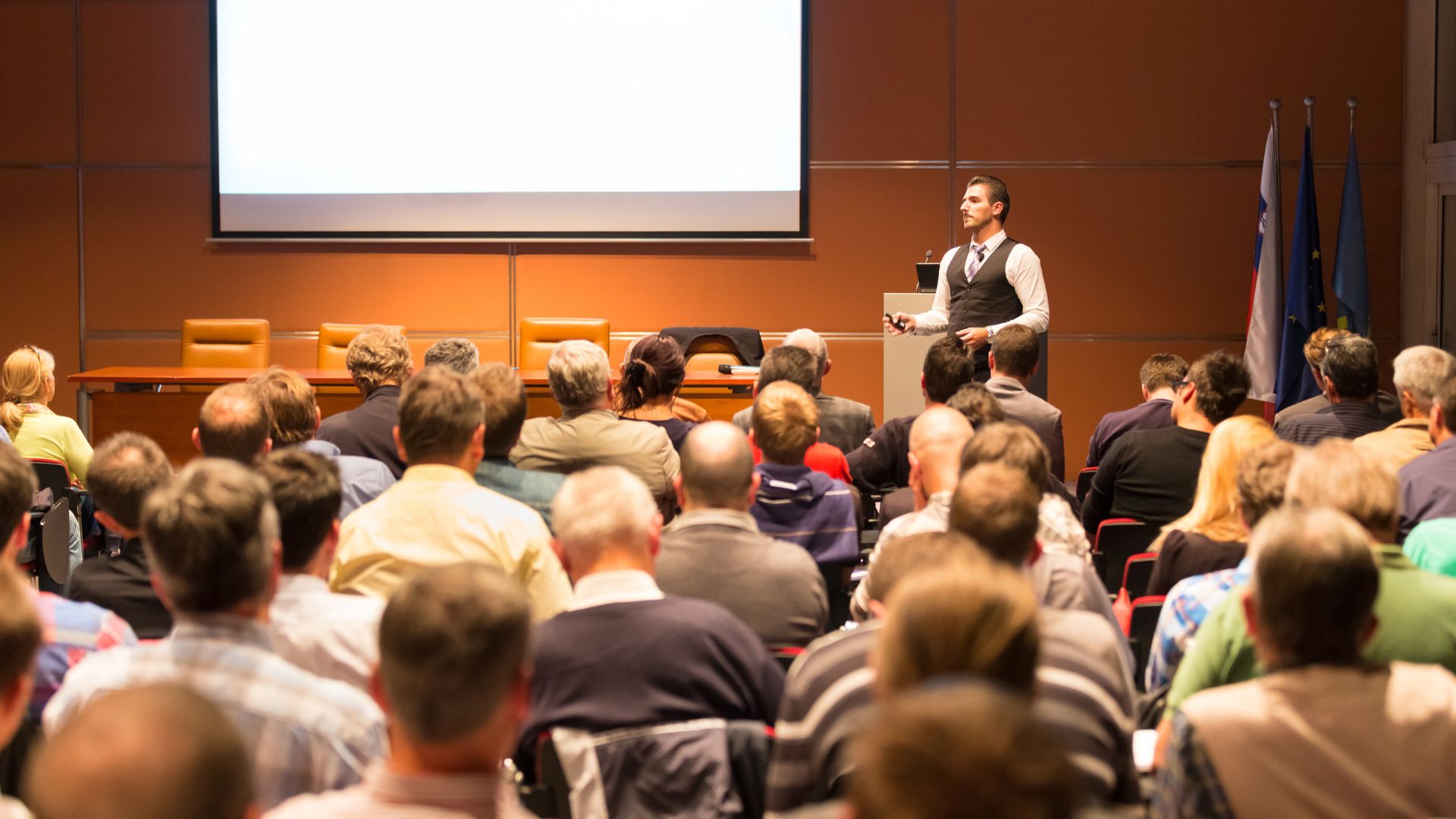 MomentEra — International Conference Organization